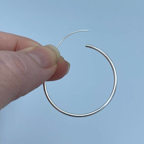Vintage 80's Endless Hoop Sterling Silver Earrings - Picture 3 of 6